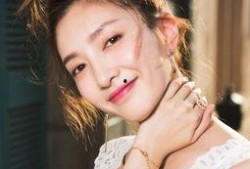 女明星資訊,揭秘女明星們的時(shí)尚風(fēng)采與幕后故事